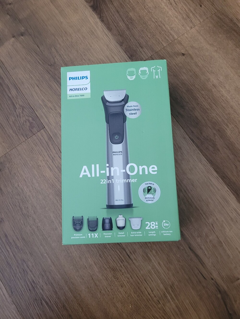 Philips Norelco All In One 7000 Nib
